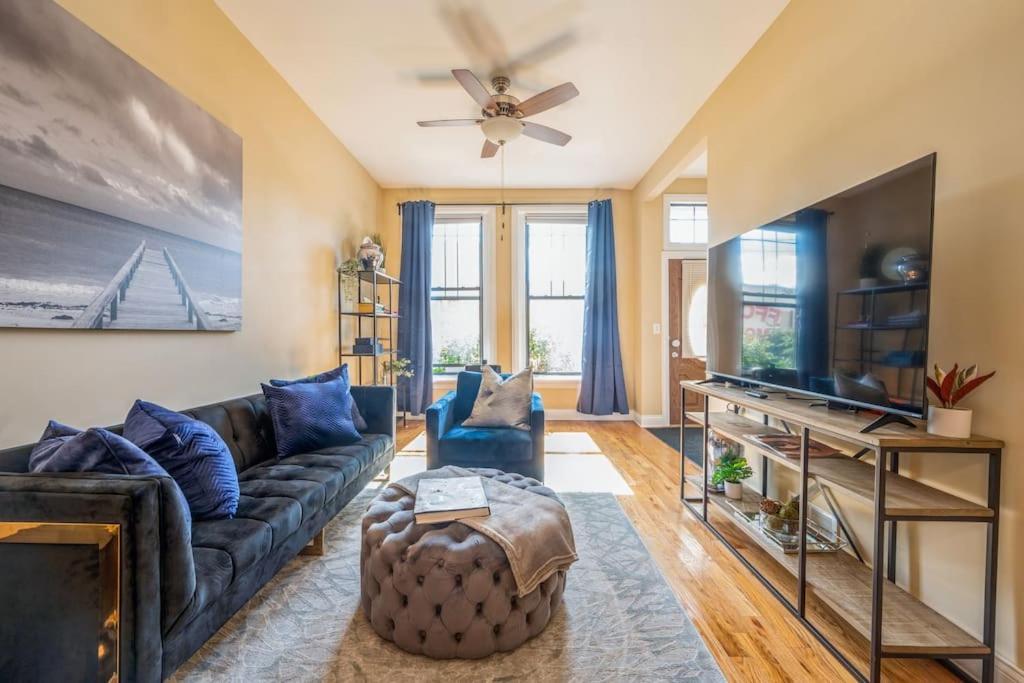 Lovely 2 Bed 3 Miles From Dt W Free Parking 芝加哥 外观 照片